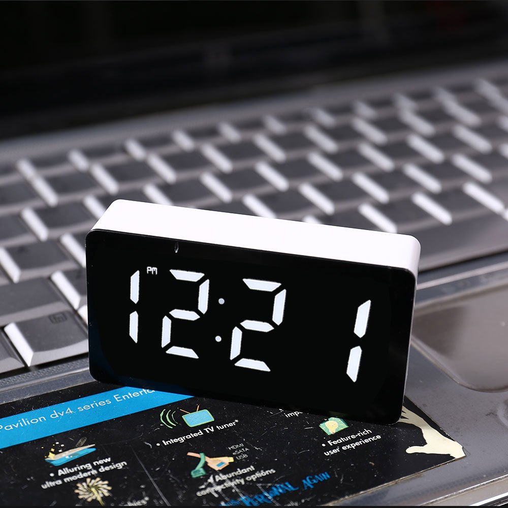 LED 電子時計ミラー目覚まし時計家庭用家具スマート小型ツー - Modern Electronics Gadgets のレビューと価格
